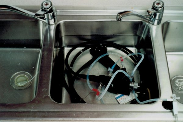 PSK-Endoscope-cleaning-close2