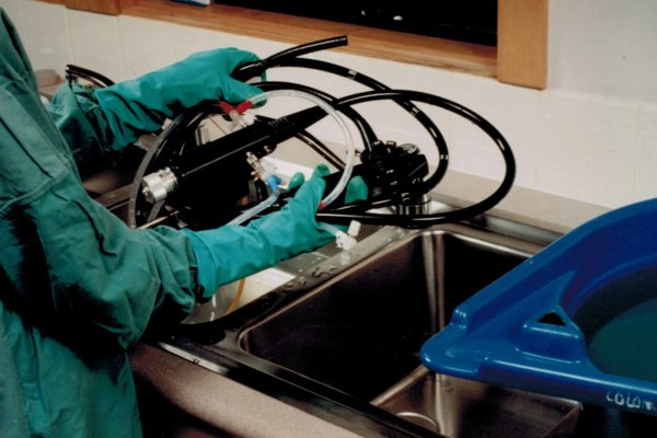 PSK-Endoscope-cleaning-close3